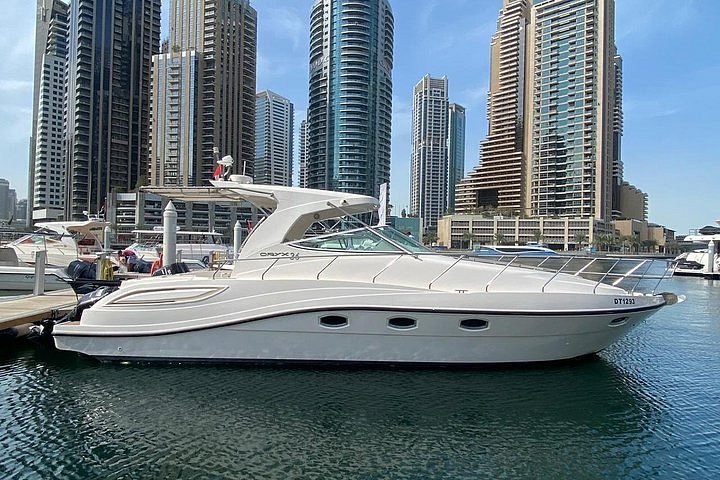 Yacht booking dubai